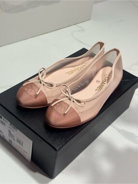 CHANEL Blush Pink Mesh Ballet Flats with Rose Metallic Cap-Toe